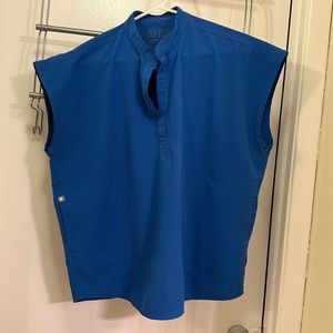 Figs Rafaela top in small